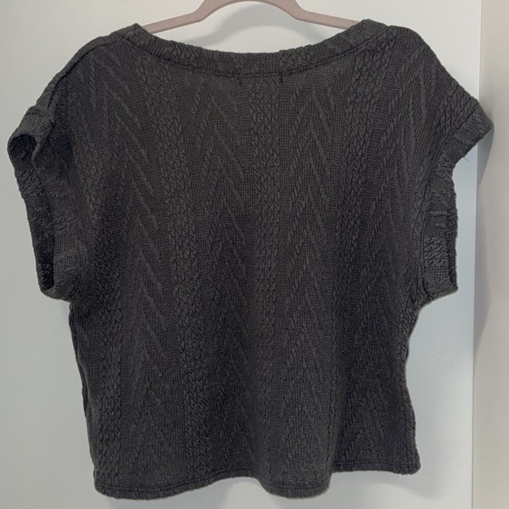 🔥🔥FIRE SALE🔥🔥 Crop thin cable top - Picture 10 of 12